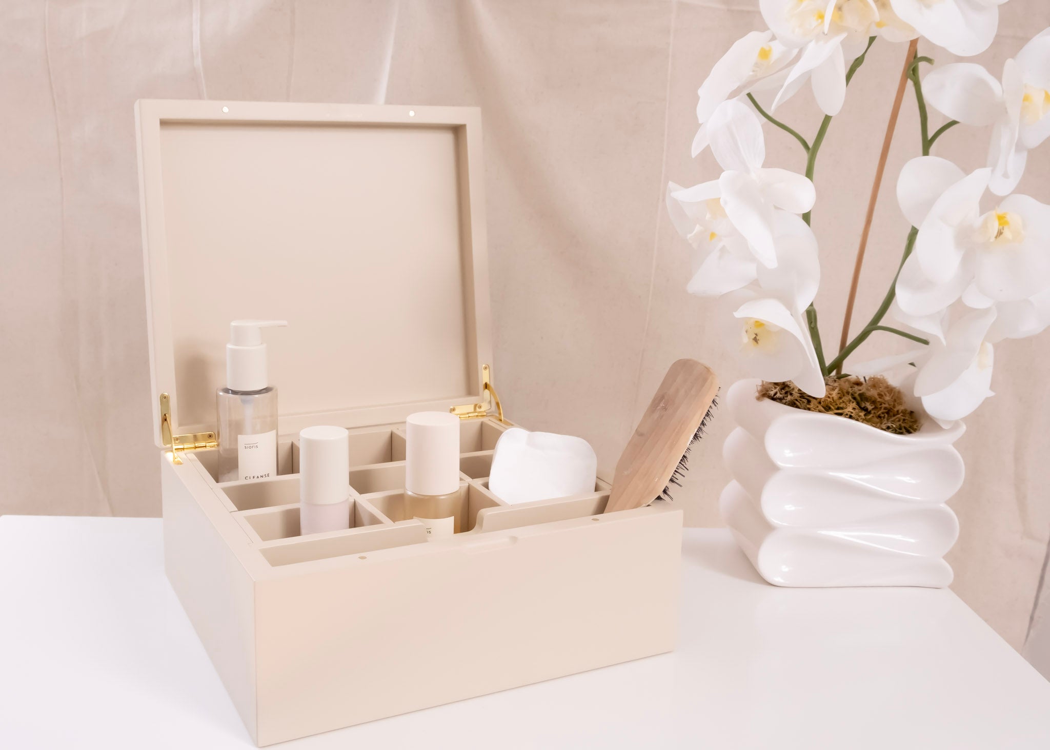 Lula + Essentials